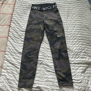 Nike Pro Camo Leggings XS